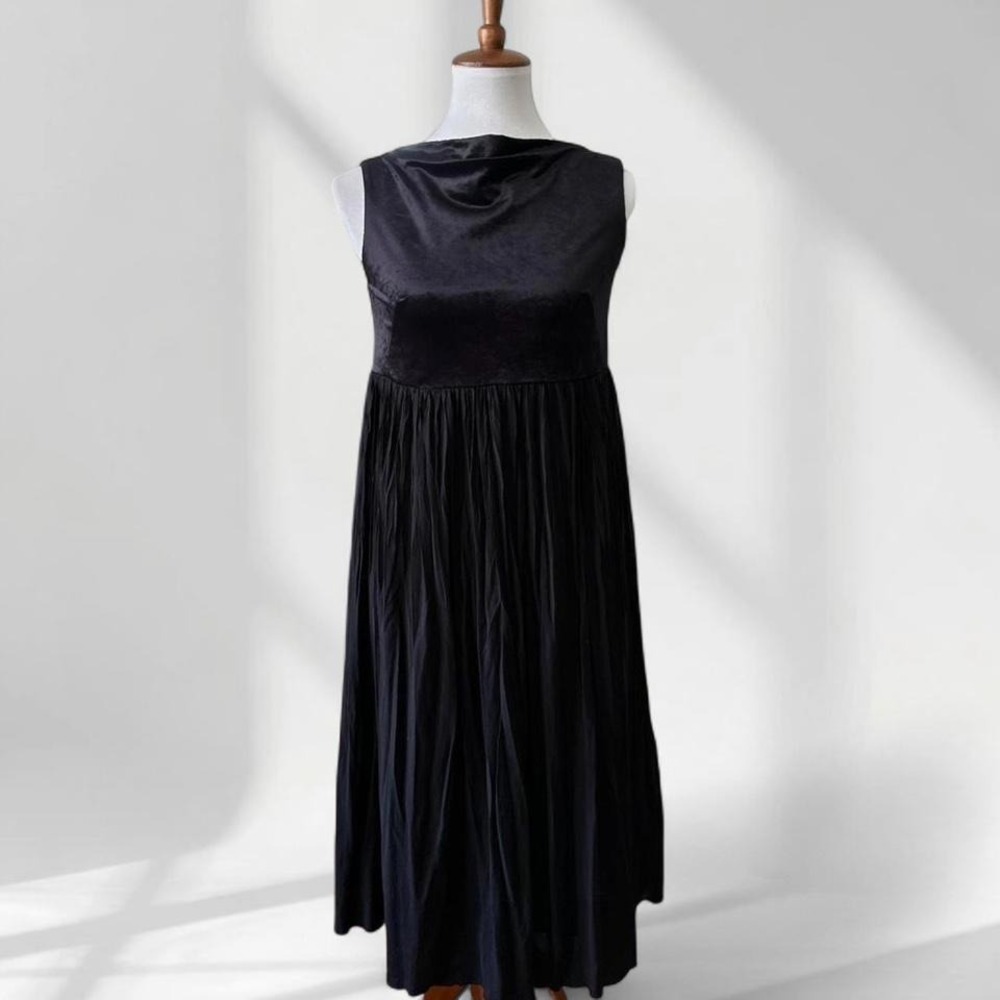 Fredy Black Cowl Neck Sleeveless Pleated Midi Dress Womens Size 38